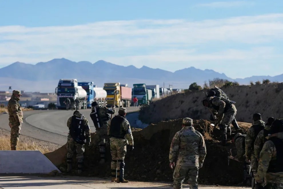 Bolivia habilita una mayor intervención militar ante la crisis&nbsp;social